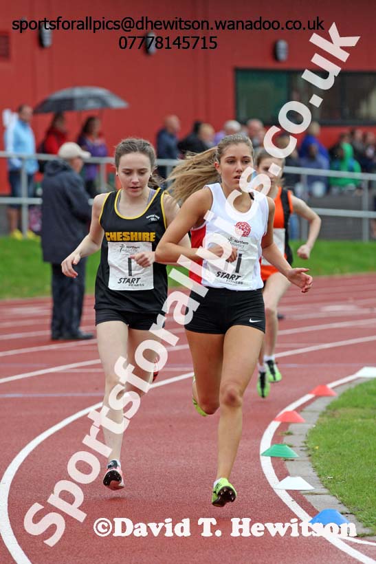 Womens 3000 metres at the Northern Inter-Counties under-17s and 15s at Witton Park, Blackburn. Photo: David T. Hewitson/Sports for All Pics